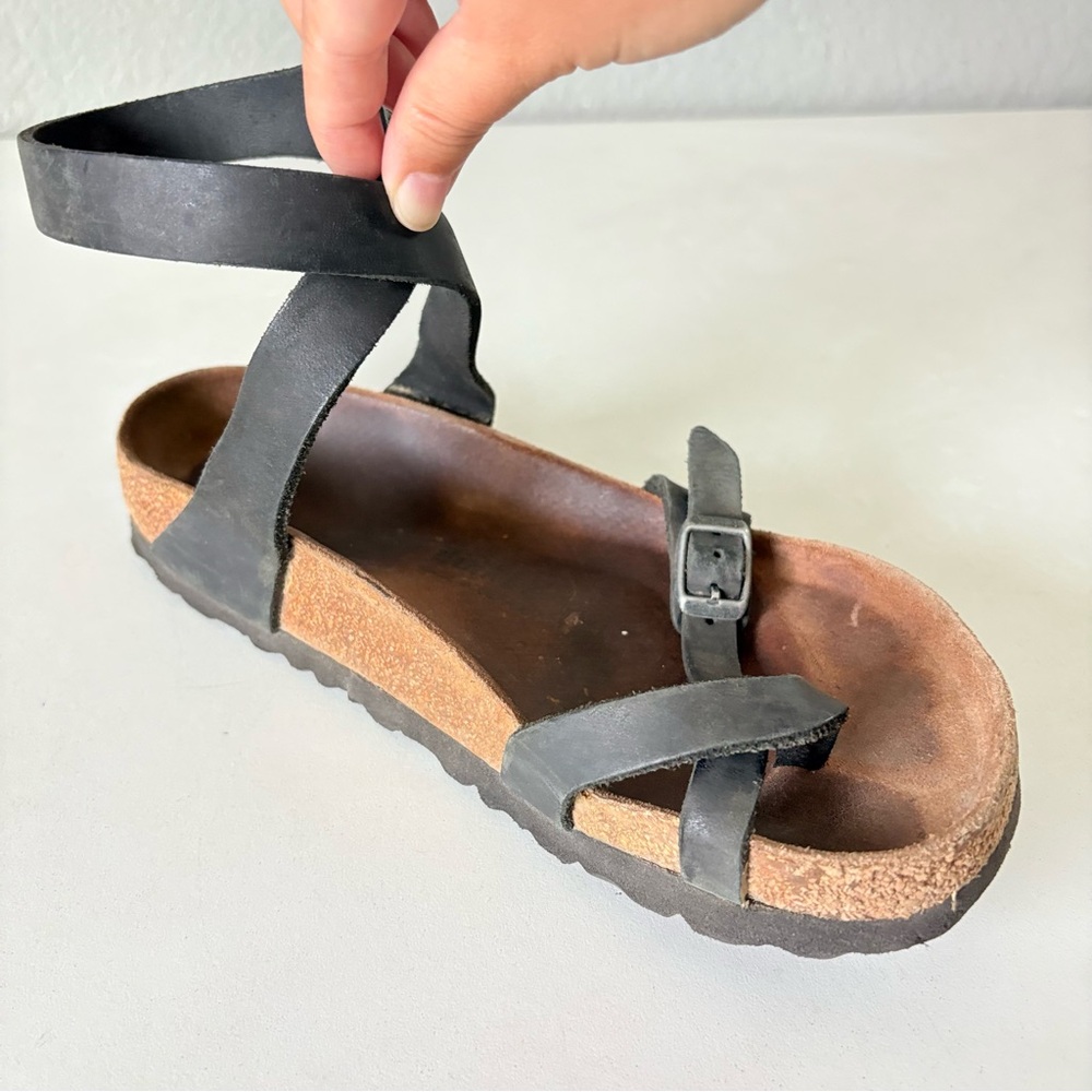 Birkenstock Black Ankle Strap Sandals Woman’s 38 US Size 7 / 7.5